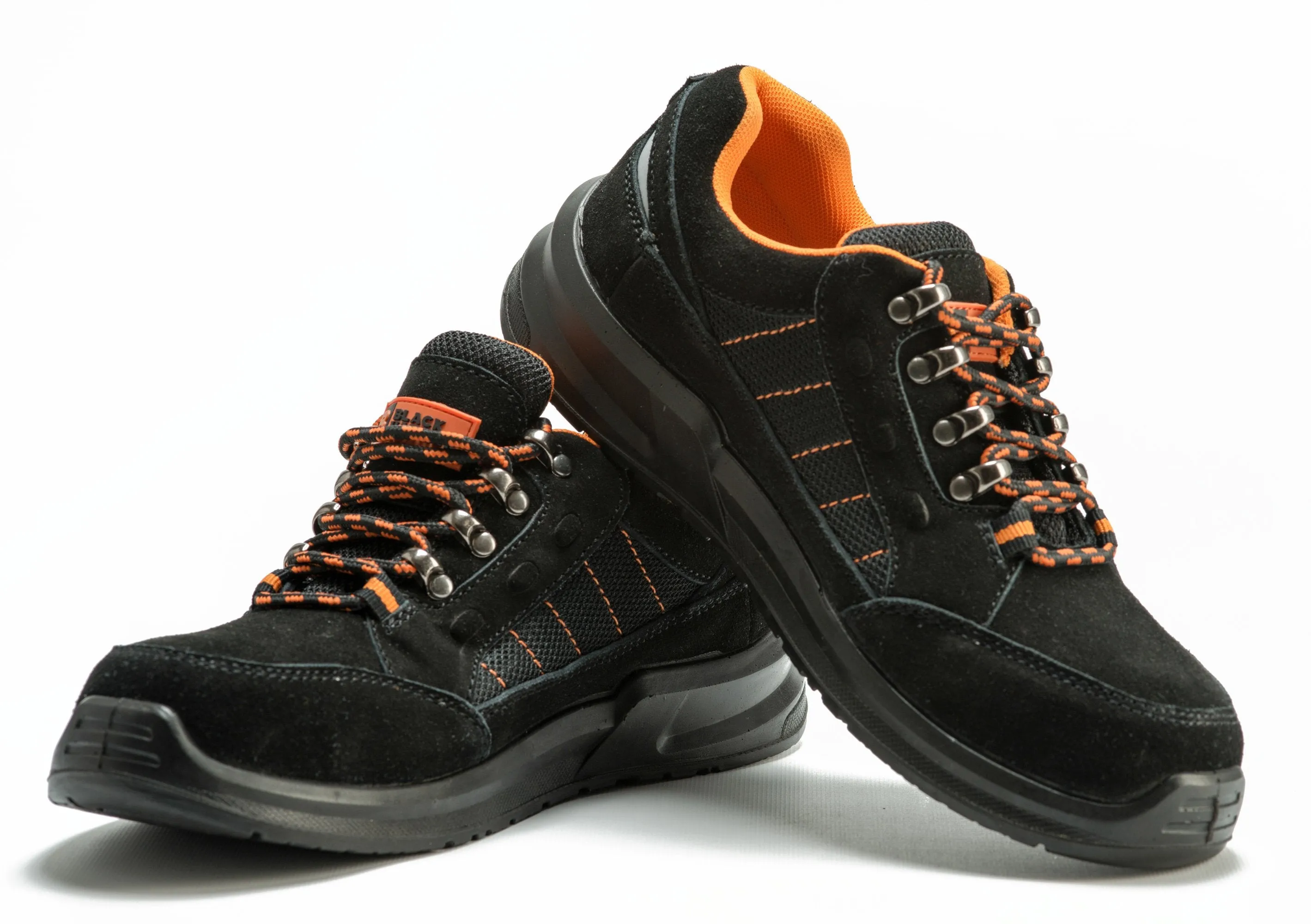 9952 Mens Lightweight Safety Shoes with S1P Certification